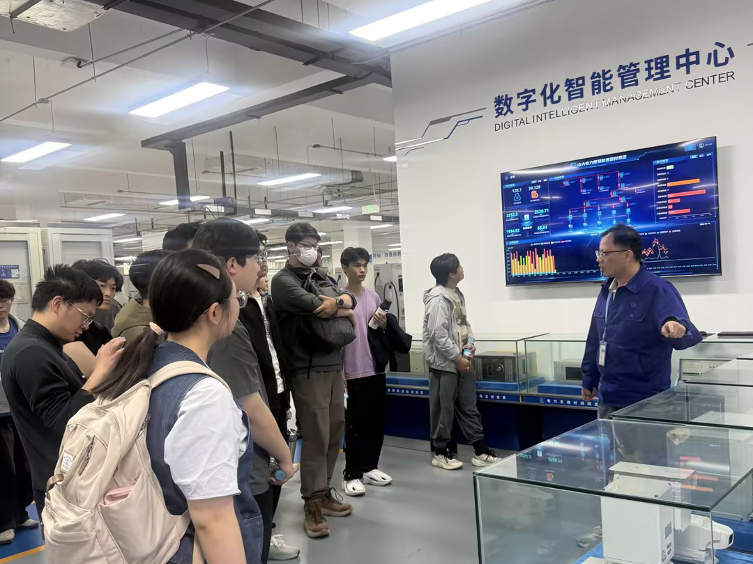 0bd2a39ca9904ff88f4cbb3fd3e2a2e3_compress.jpg
