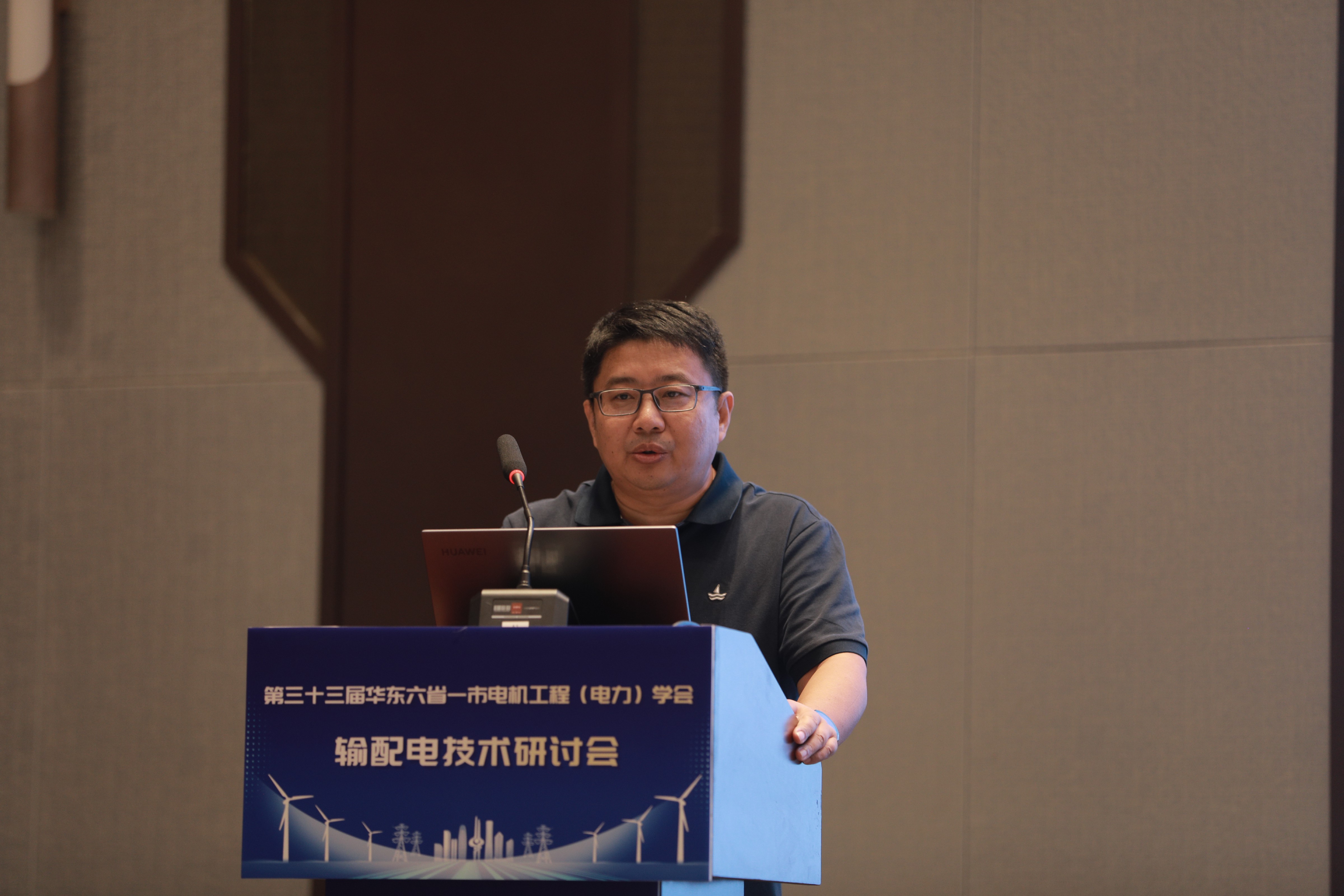 2L4A2995(1).jpg